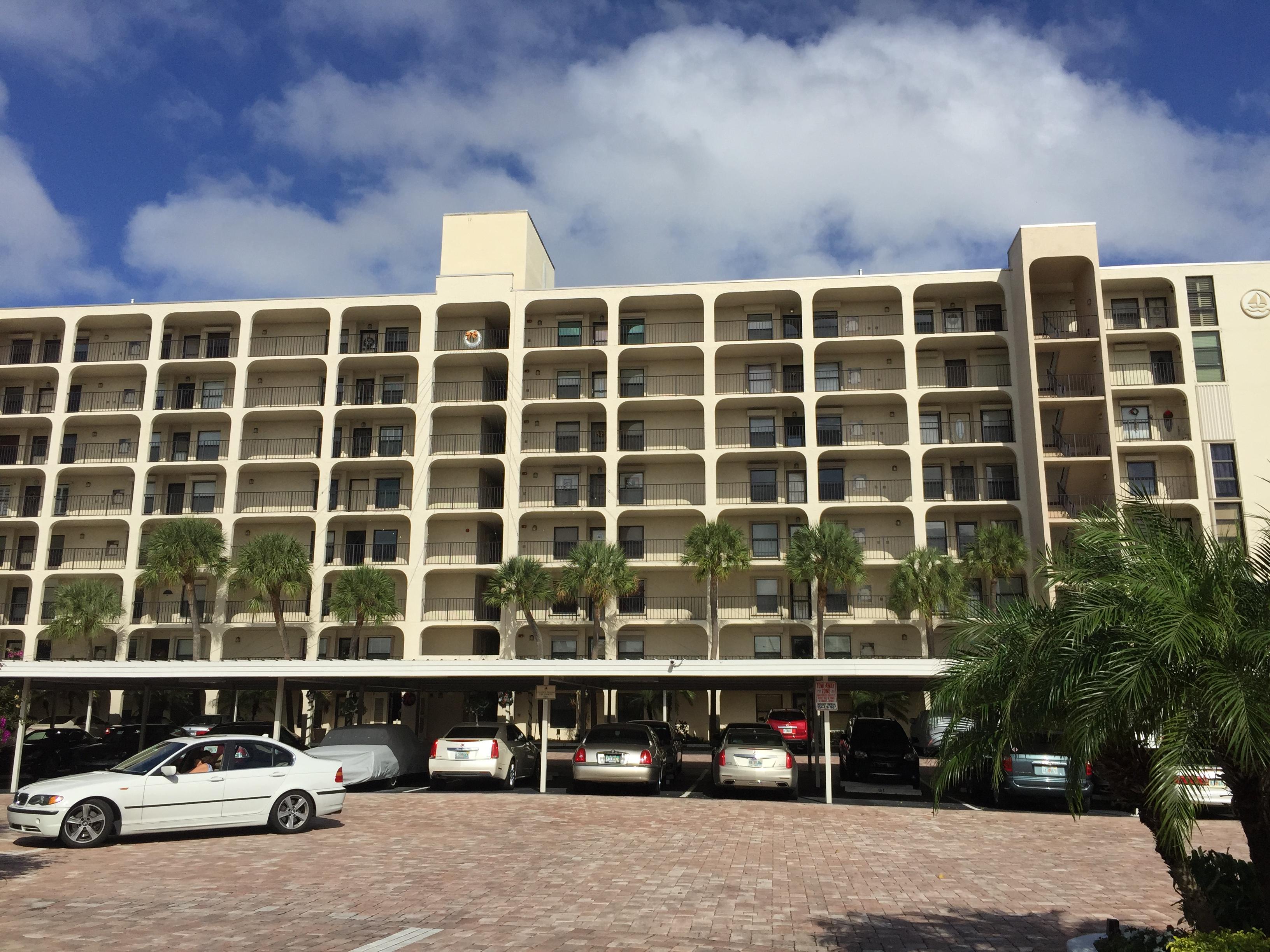 Hillsboro Landings Condos for Sale